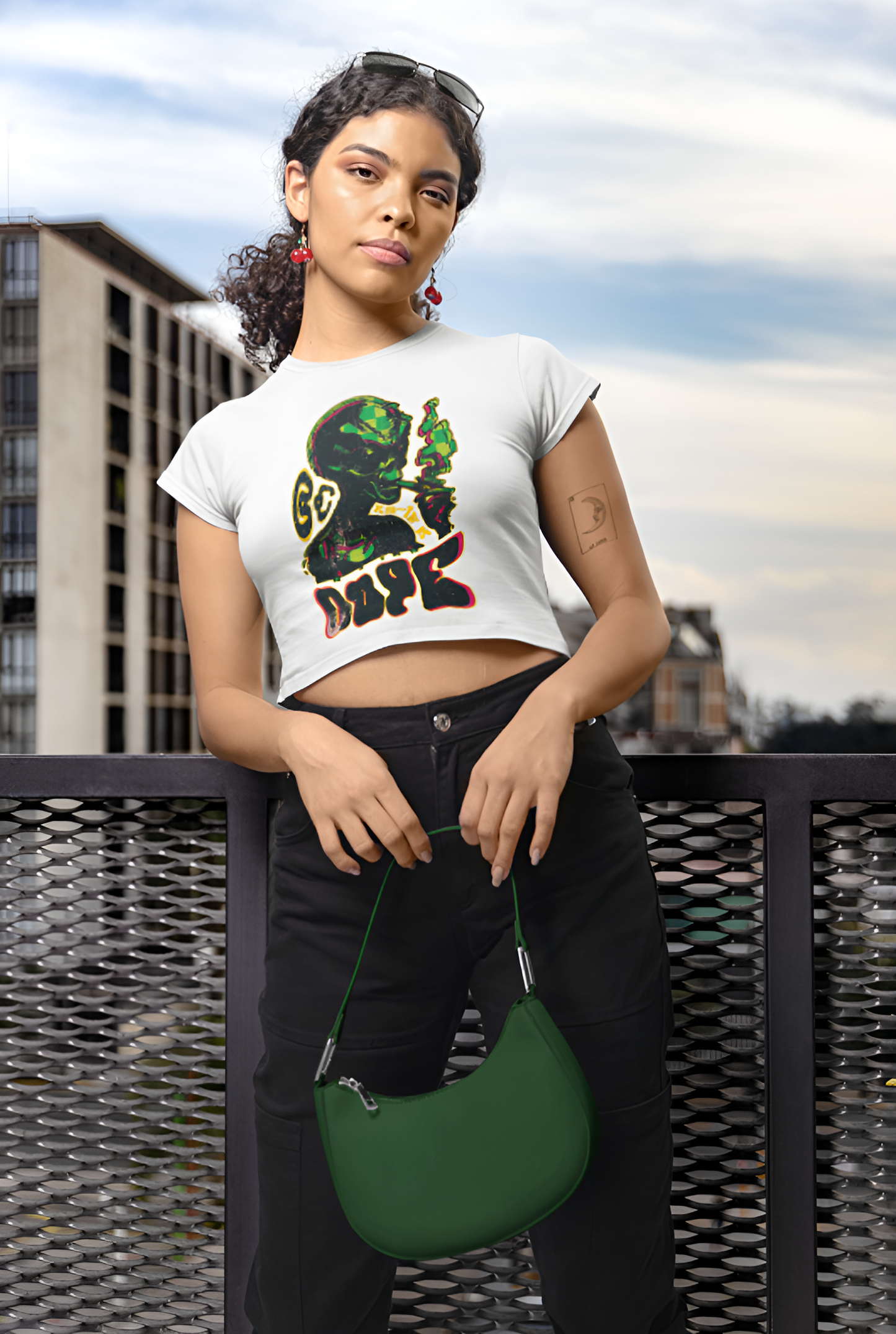 Alien Hope Cropped Tee